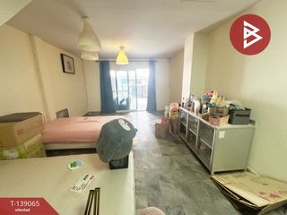 出售 2 卧室 联排别墅 在 Khlong Sam Wa, 曼谷