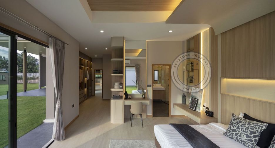 For sale 3 bedrooms villa in Huay Yai, Pattaya