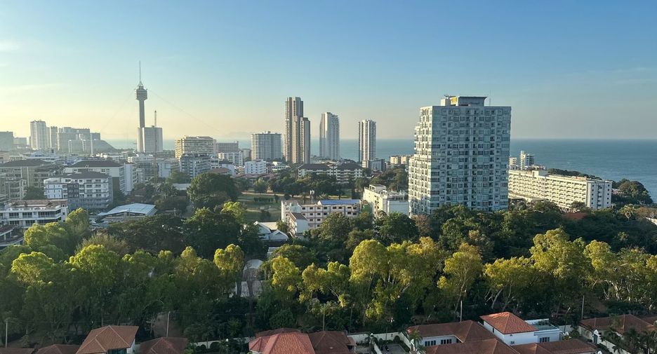 For rent and for sale 1 bed condo in Pratumnak, Pattaya