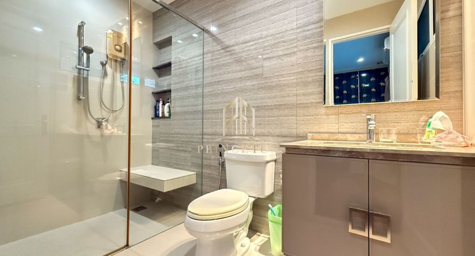 Haus zur Miete mit 4 Zimmer in Bang Phli, Samut Prakan