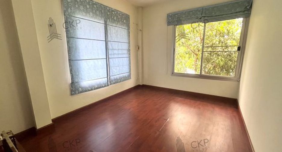 À vendre 3 chambres maison à Don Mueang, Bangkok