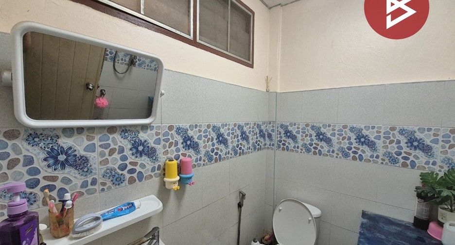 For sale 2 bedrooms townhouse in Khlong Sam Wa, Bangkok
