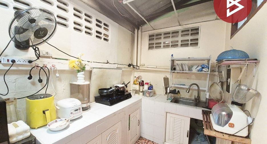 For sale 2 bedrooms townhouse in Khlong Sam Wa, Bangkok