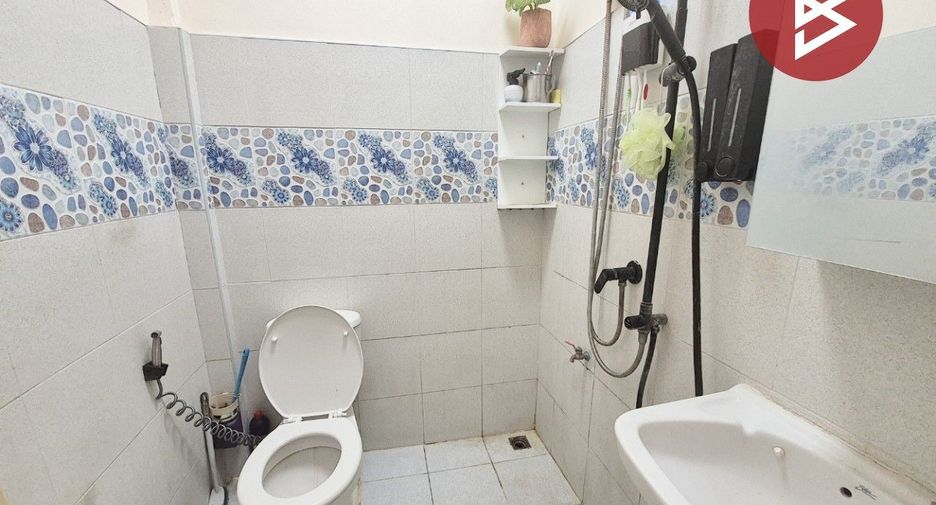 For sale 2 bedrooms townhouse in Khlong Sam Wa, Bangkok