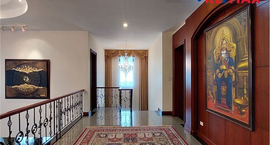 For sale 7 bedrooms house in Pratumnak, Pattaya