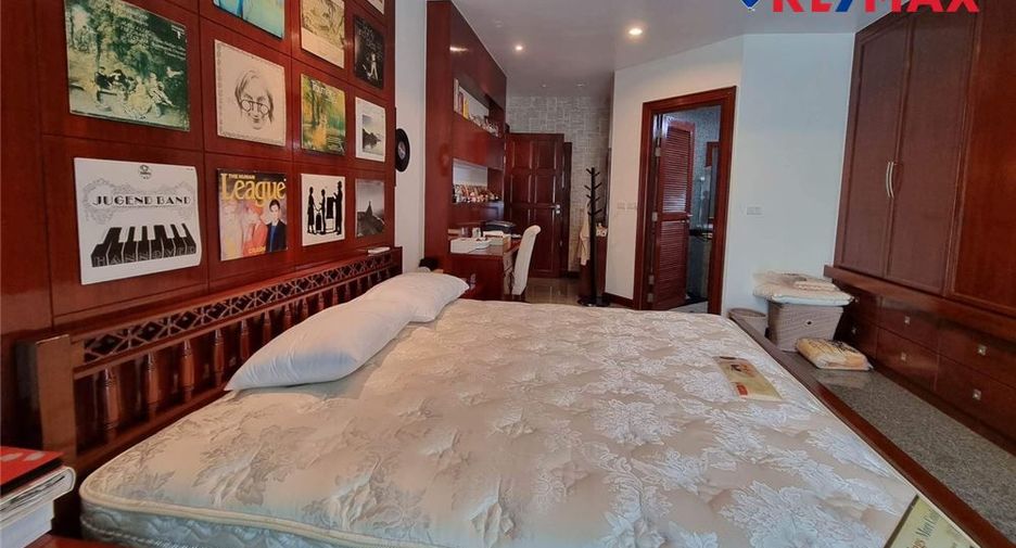 For sale 7 bedrooms house in Pratumnak, Pattaya