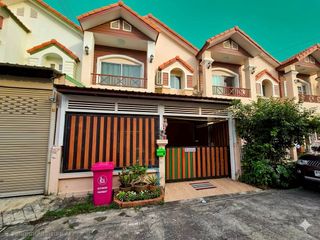 Casa adosada en venta de 3 habitaciones en Bang Bua Thong, Nonthaburi