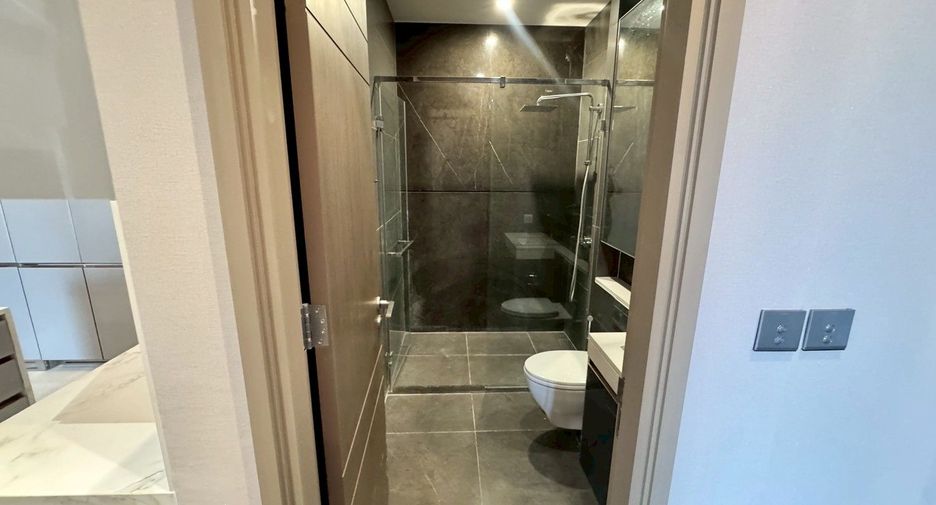 Condo en alquiler de 2 habitaciones en Watthana, Bangkok