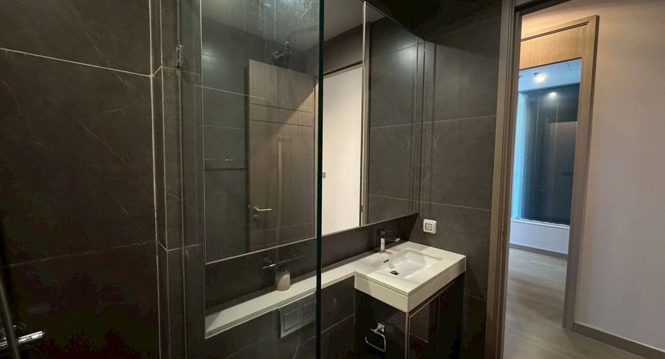 Condo en alquiler de 2 habitaciones en Watthana, Bangkok