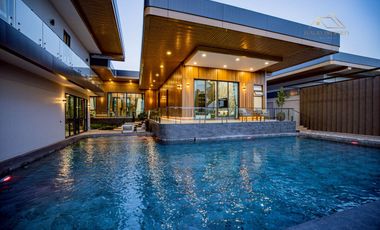 For sale 7 bedrooms villa in East Pattaya, Pattaya