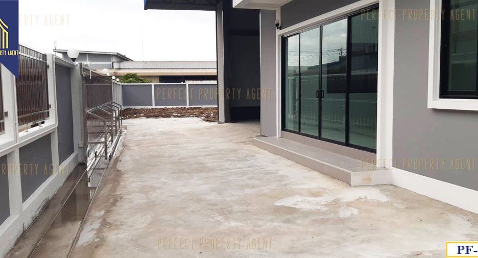 出售 2 卧室 仓库 在 Krathum Baen, Samut Sakhon