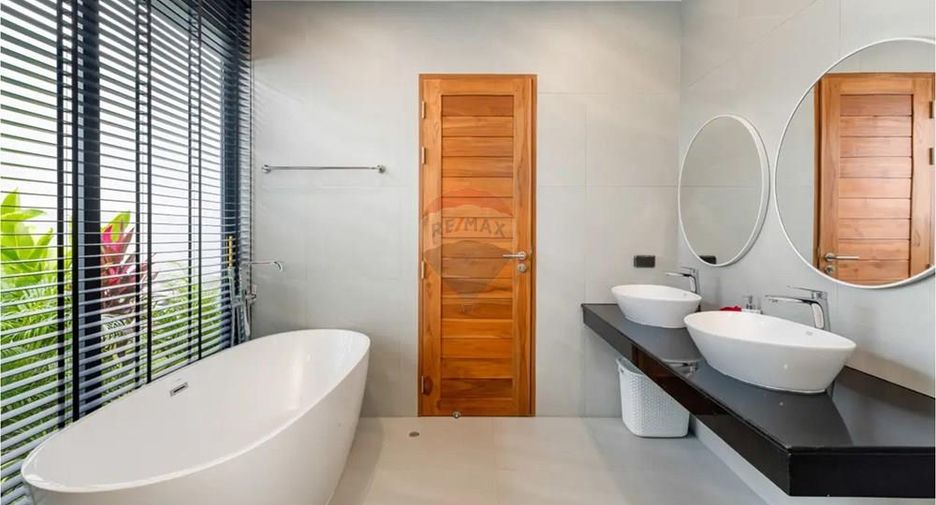 For sale 4 bedrooms villa in Ko Samui, Surat Thani