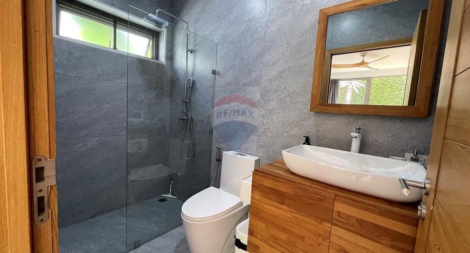 For sale 3 bedrooms villa in Ko Samui, Surat Thani