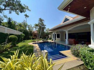 For sale 3 ベッドルーム villa in Bang Lamung, Chonburi