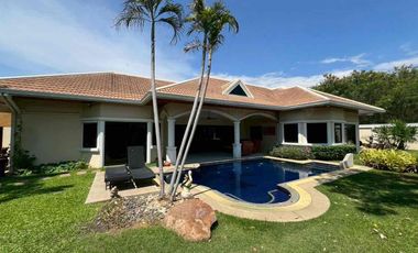 À vendre 3 chambres villa à Jomtien, Pattaya