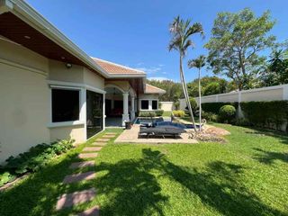 For sale 3 ベッドルーム villa in Bang Lamung, Chonburi