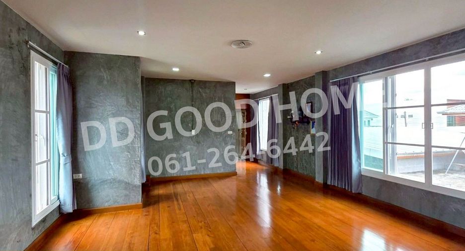 For sale 3 bedrooms house in Mueang Trang, Trang