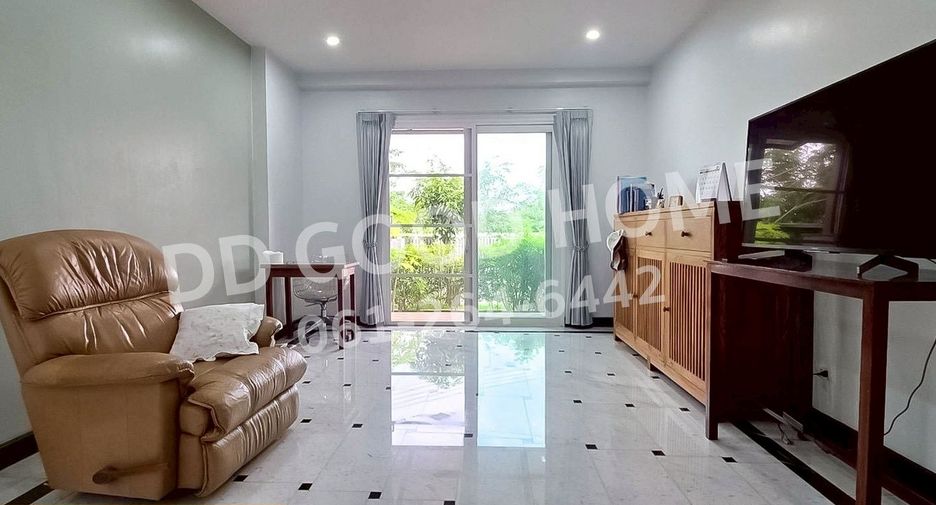 For sale 3 bedrooms house in Mueang Trang, Trang