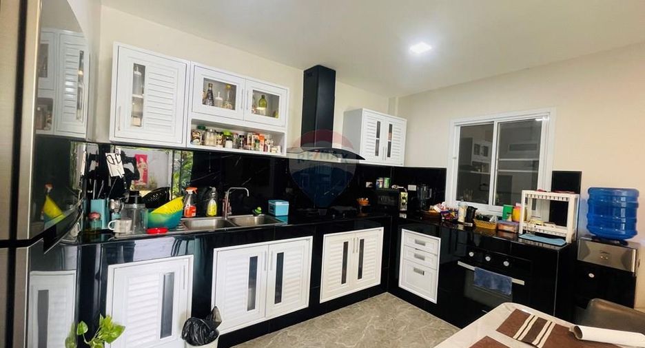 For sale 3 bedrooms townhouse in Ko Samui, Surat Thani