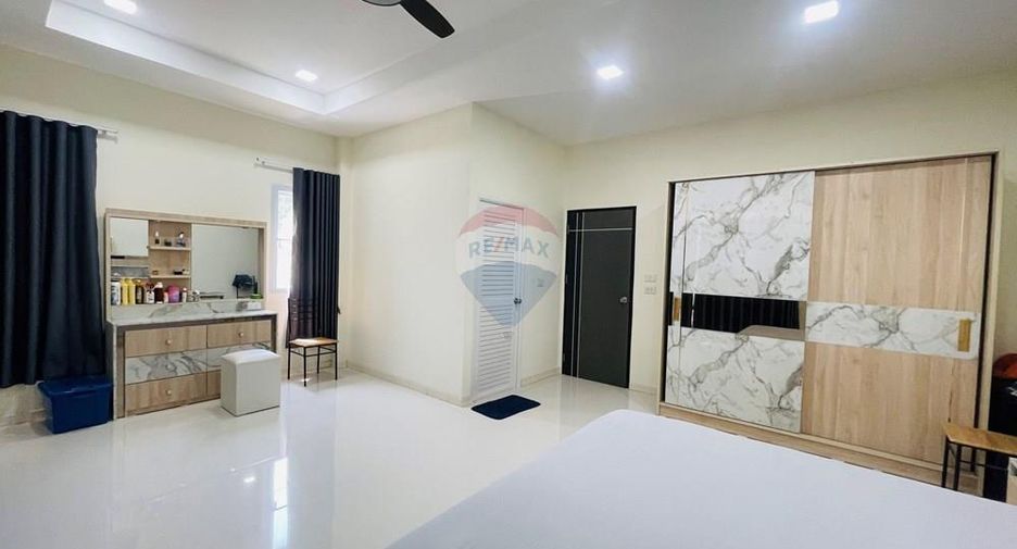 For sale 3 bedrooms townhouse in Ko Samui, Surat Thani