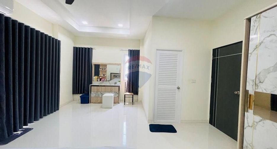 For sale 3 bedrooms townhouse in Ko Samui, Surat Thani