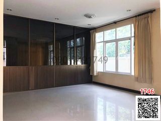 Haus zur Miete mit 4 Zimmer in Khan Na Yao, Bangkok