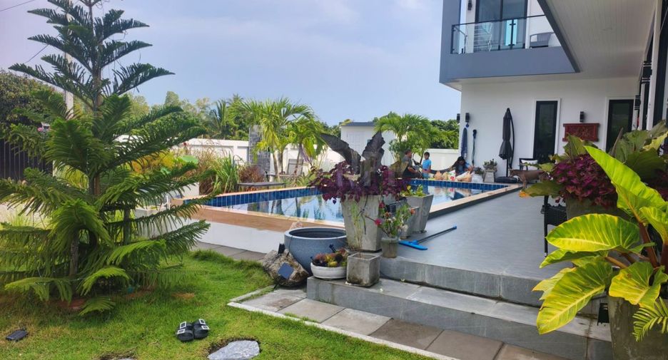 For sale 4 ベッドルーム house in Sam Roi Yot, Prachuap Khiri Khan
