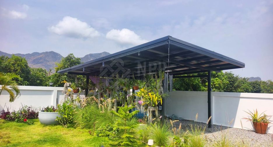 For sale 4 ベッドルーム house in Sam Roi Yot, Prachuap Khiri Khan