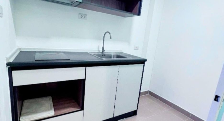 À vendre 2 chambres condo à Bang Kapi, Bangkok