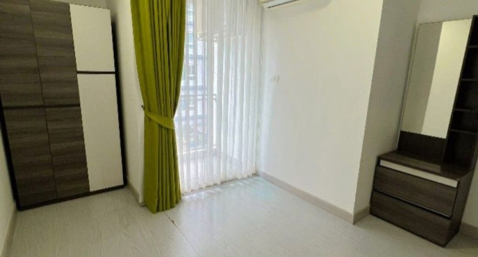 Condo en venta de 2 habitaciones en Bang Kapi, Bangkok