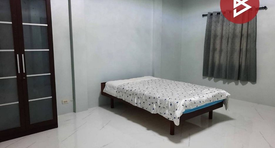 For sale 2 ベッドルーム townhouse in Mueang Chon Buri, Chonburi