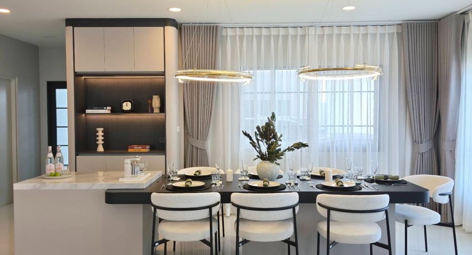 For rent 4 bedrooms house in Bang Phli, Samut Prakan
