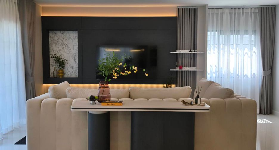 For rent 4 bedrooms house in Bang Phli, Samut Prakan