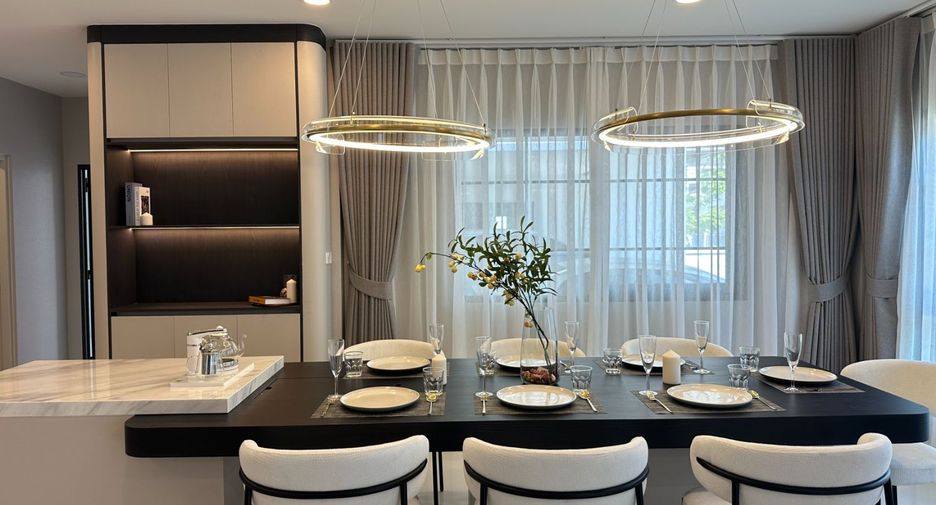 For rent 4 bedrooms house in Bang Phli, Samut Prakan