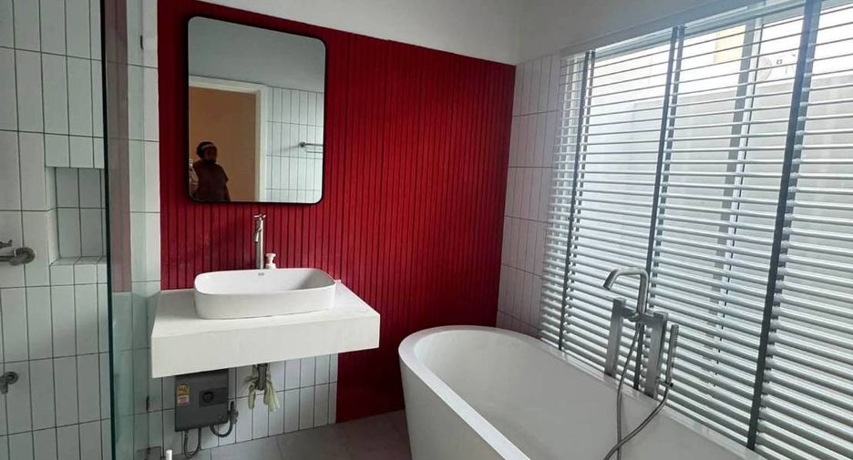 For sale 3 bedrooms townhouse in Mueang Chiang Mai, Chiang Mai