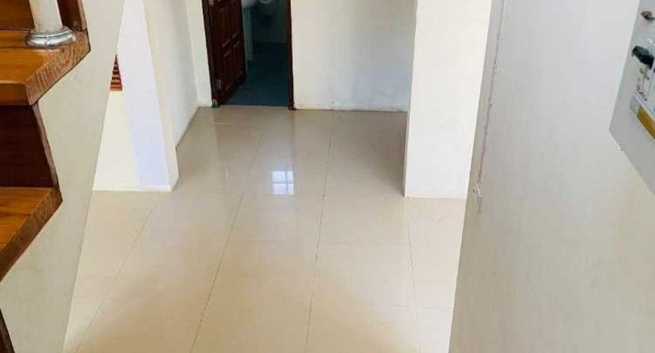 For sale 4 bedrooms house in Mueang Phitsanulok, Phitsanulok