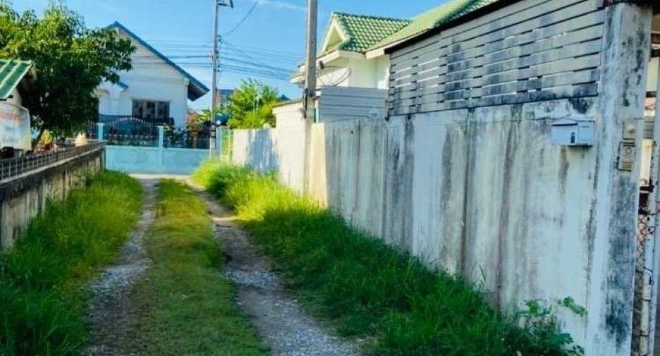 For sale 4 bedrooms house in Mueang Phitsanulok, Phitsanulok