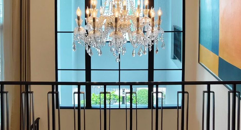Casa en alquiler y en venta de 5 habitaciones en Saphan Sung, Bangkok