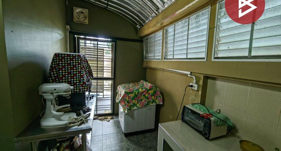 For sale 3 ベッドルーム house in Bang Sao Thong, Samut Prakan