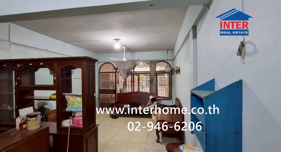 For sale 2 bedrooms townhouse in Din Daeng, Bangkok