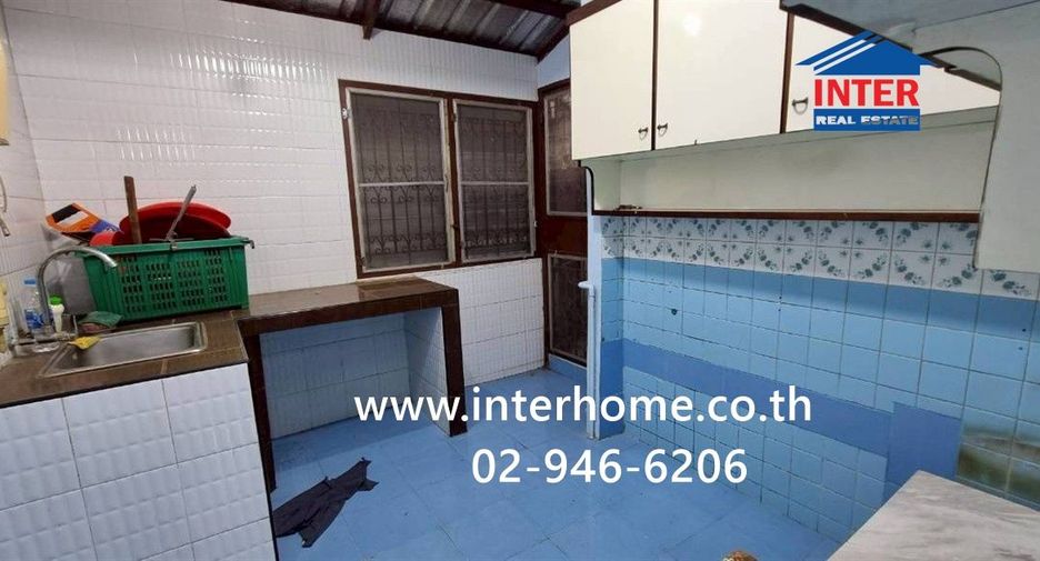 For sale 2 bedrooms townhouse in Din Daeng, Bangkok