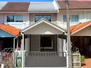 Casa adosada en venta de 2 habitaciones en Kathu, Phuket