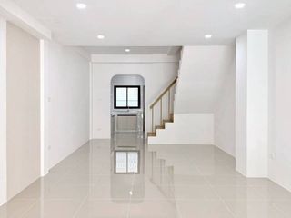 Casa adosada en venta de 2 habitaciones en Kathu, Phuket