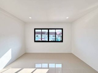 Casa adosada en venta de 2 habitaciones en Kathu, Phuket