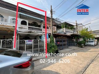 For sale 2 ベッドルーム townhouse in Saphan Sung, Bangkok