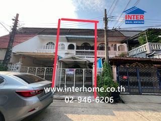 For sale 2 ベッドルーム townhouse in Saphan Sung, Bangkok