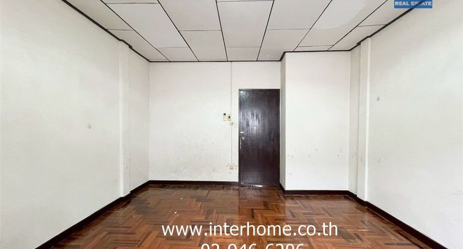 Reihenhaus zum Kauf mit 2 Zimmer in Saphan Sung, Bangkok
