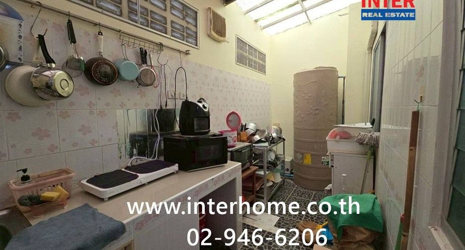 For sale 4 bedrooms townhouse in Lam Luk Ka, Pathum Thani