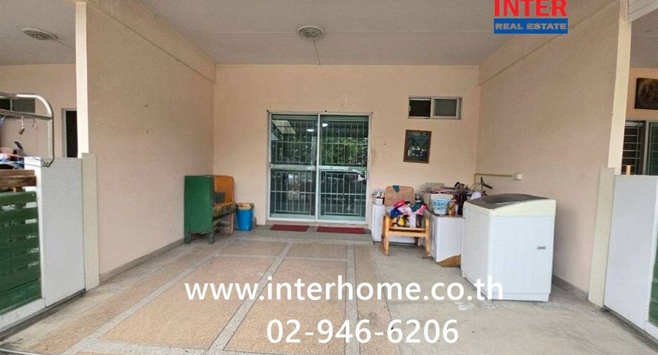 For sale 4 bedrooms townhouse in Lam Luk Ka, Pathum Thani