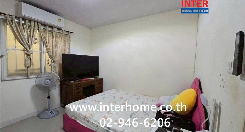 For sale 4 bedrooms townhouse in Lam Luk Ka, Pathum Thani